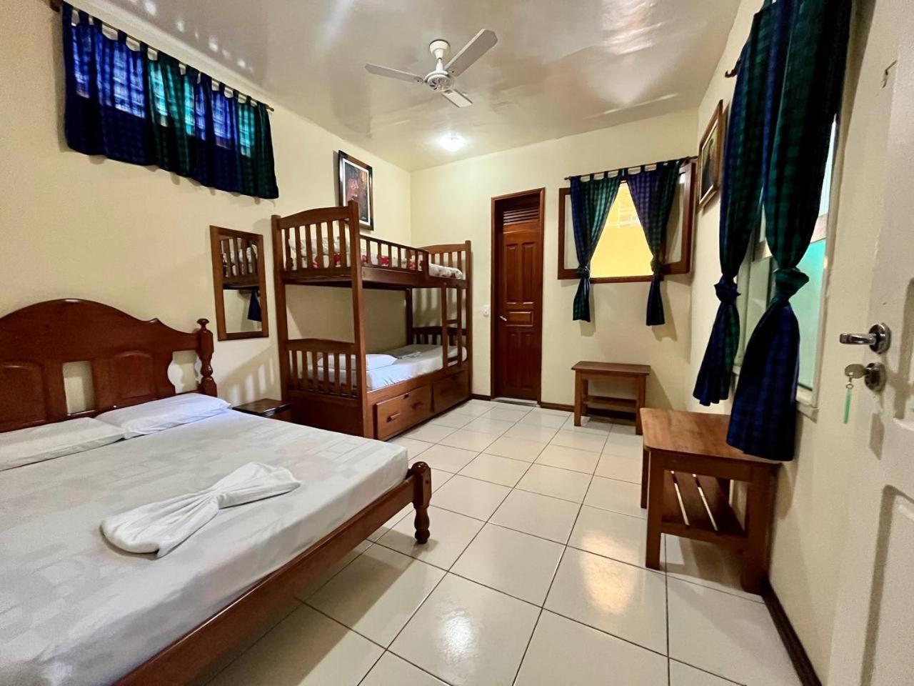 Hostel Manaus Exterior photo